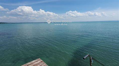 Balaton parti panoráma és kikötői övezet