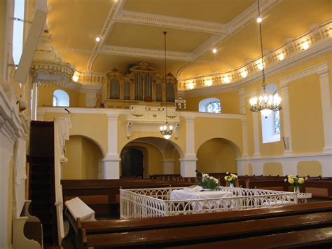 Az alsógödi református templom és plébánia