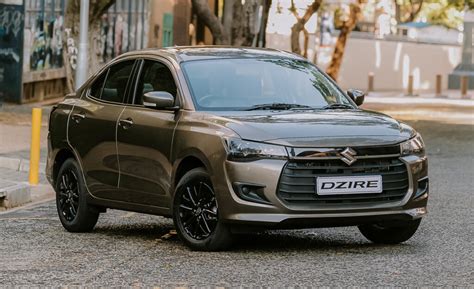 Különböző Suzuki sedan modellek