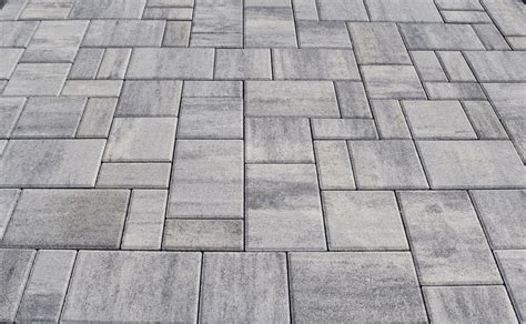 Útfelújítási munkálatok, térkő burkolat