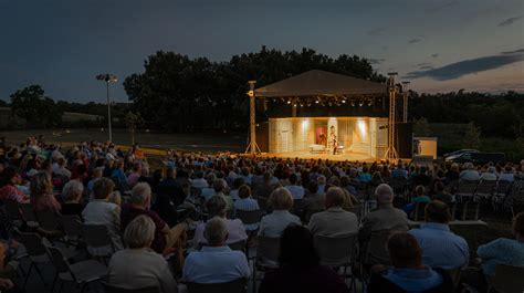 Szabadtéri színpad látványterve