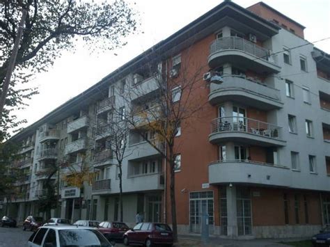 Önkormányzati lakás épülete