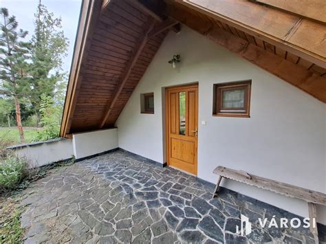 Panorámás tóparti nyaraló kilátás