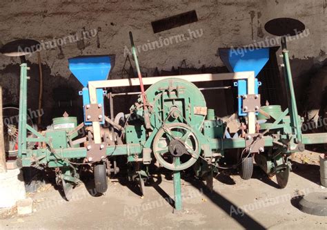 Fémlemezek összeszerelése hegesztőanyákkal