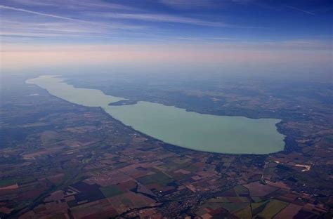 Légifotó Csopaki strandról és a Balatonról