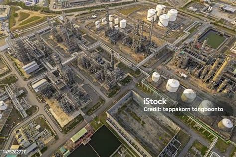 Dunaföldvár ipari övezetének légi felvétele