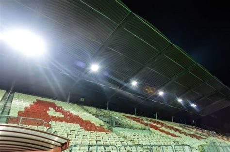 Stadion világítás tervezése