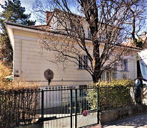 Zsigmondy Pál villa és Wurm-villa részletek