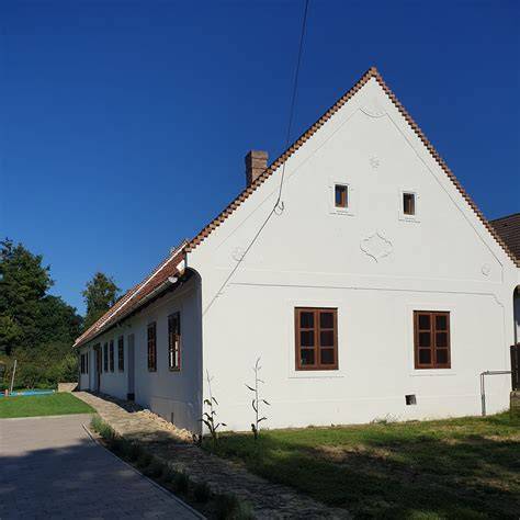 madártávlat a birtokról és tavakról