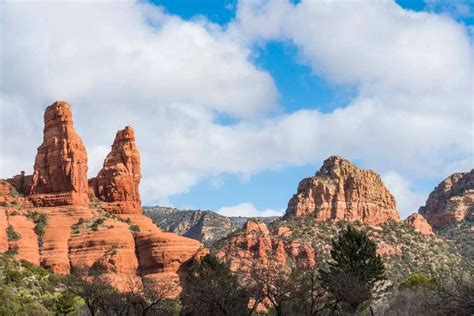 Sedona panorámája a vörös sziklákkal