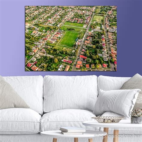 Légifotó a repülőtérről és környékéről