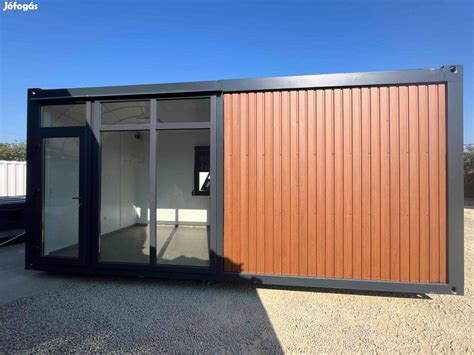 Újrahasznosított konténerház