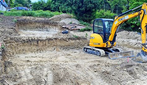 Tereprendezés kitermelt földdel