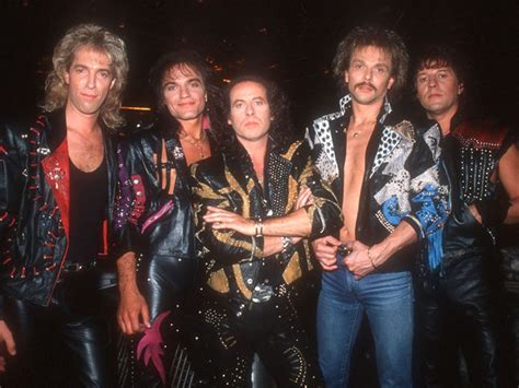 A Scorpions zenekar tagjai a színpadon