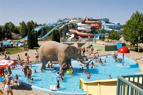 Hungarospa Aquapark csúszdái