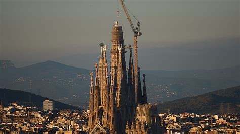 A Sagrada Família építési fázisai