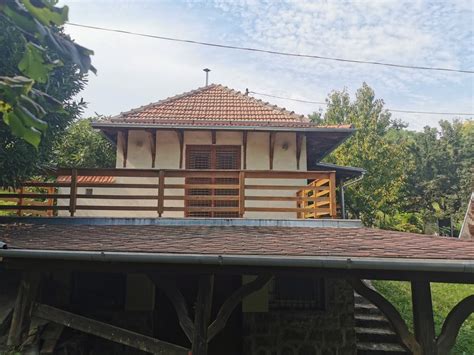 eladó nyaraló a természetben