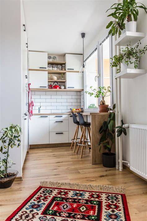 Nyitott terek és természetes fény a modern konyhában