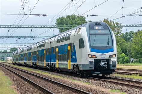 Stadler KISS motorvonat látványterve