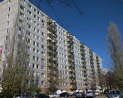 Kispest központja: panelház, 4. emelet, 3 szoba