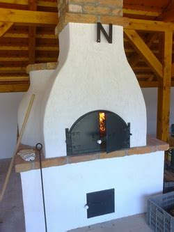 Kemence belseje kenyérsütéshez