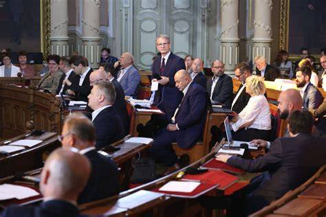 közgyűlés és határozatok jogi feltételei