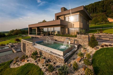 Luxus családi ház terasszal és várpanorámával