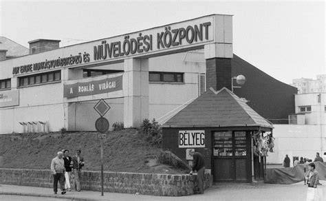 Infografika: Újpesti városközpont átalakulása a 1969-1975 közötti időszakban