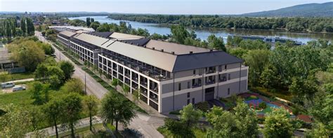 Térkép Vác városrészeiről, kiemelve a Dunakert Lakópark helyét