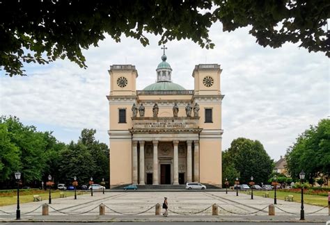 A váci székesegyház homlokzata