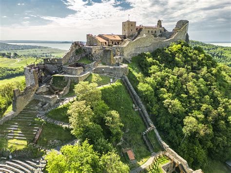 Szigligeti vár kilátás a Balatonra