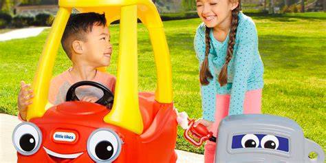 Infografika: Little Tikes rotációs öntési technológia és HDPE dupla falak