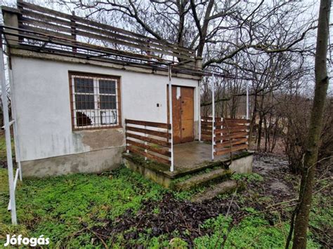 Zártkerti telek a Balaton-felvidéken