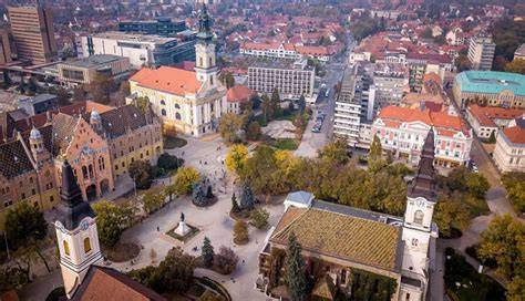 Kecskemét városképe, beruházásokkal