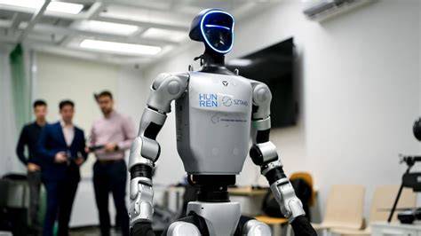 Infografika az építőipari robotok négy csoportjáról: helyszíni előregyártó rendszerek, helyszíni automatizált és robotizált rendszerek, drónok és autonóm járművek, exoskeletonok