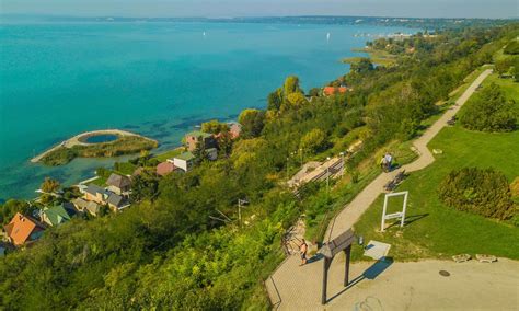 Balatonakarattya panoráma