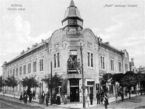 Siófok központi elhelyezkedése