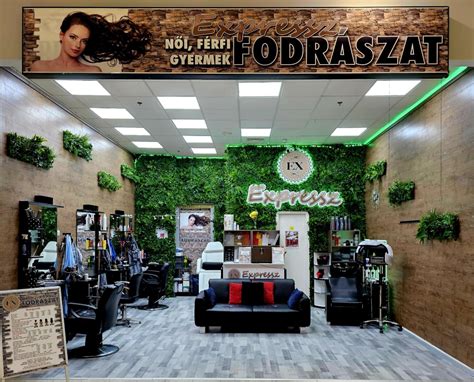 Fodrászat beltér, vendégekkel