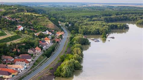 Géderlak látképe
