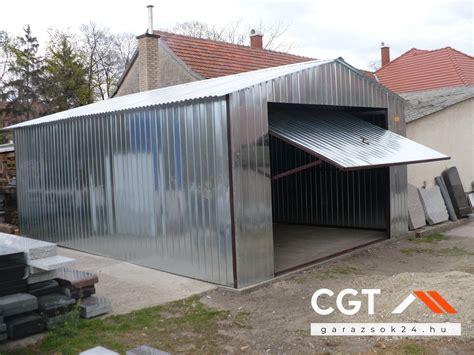 Garázs épülete