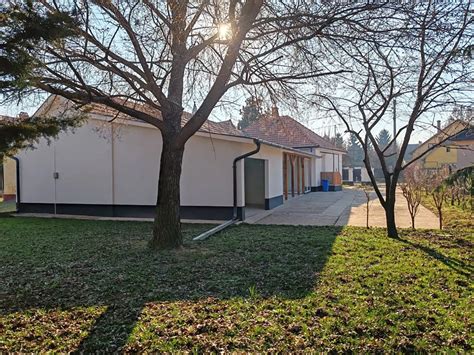Kiváló elhelyezkedés Budafokon: kertvárosi nyugalom a Dunához közel