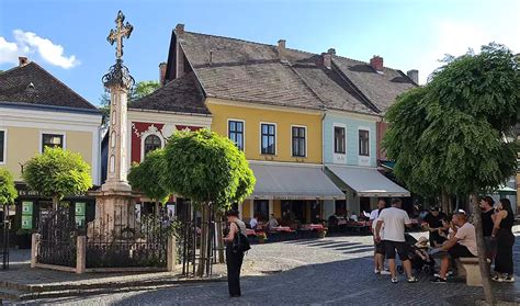 Szentendre látképe Duna-parttal
