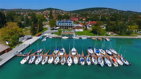 Alsóörs Marina Panzió kilátással a Balatonra