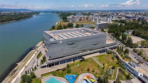 A Duna Aréna medencéi