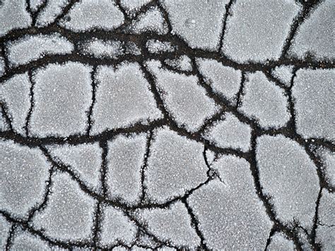 Repedt beton erkély