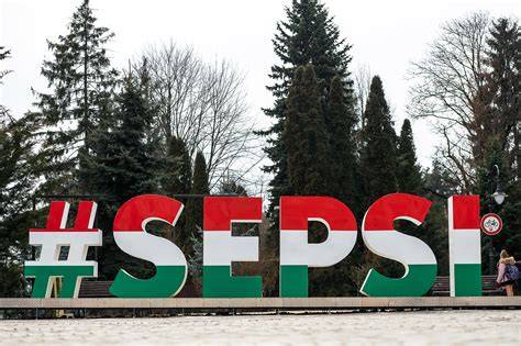 Infografika: Sepsiszentgyörgy központja és sétatávolságban elérhető látnivalók