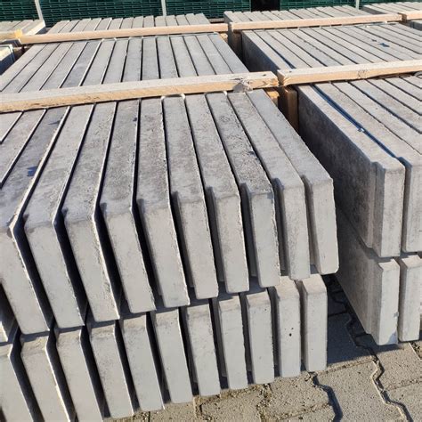 Beton lábazati elem trapézlemez kerítéshez