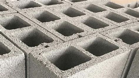 Különböző zsalukő típusok