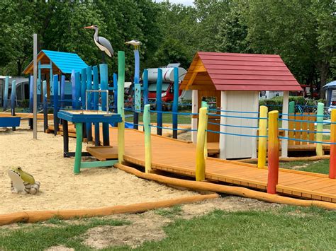 Játszótér a kempingben