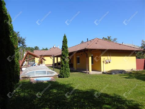 Siófok Sziget utca családi ház elrendezése